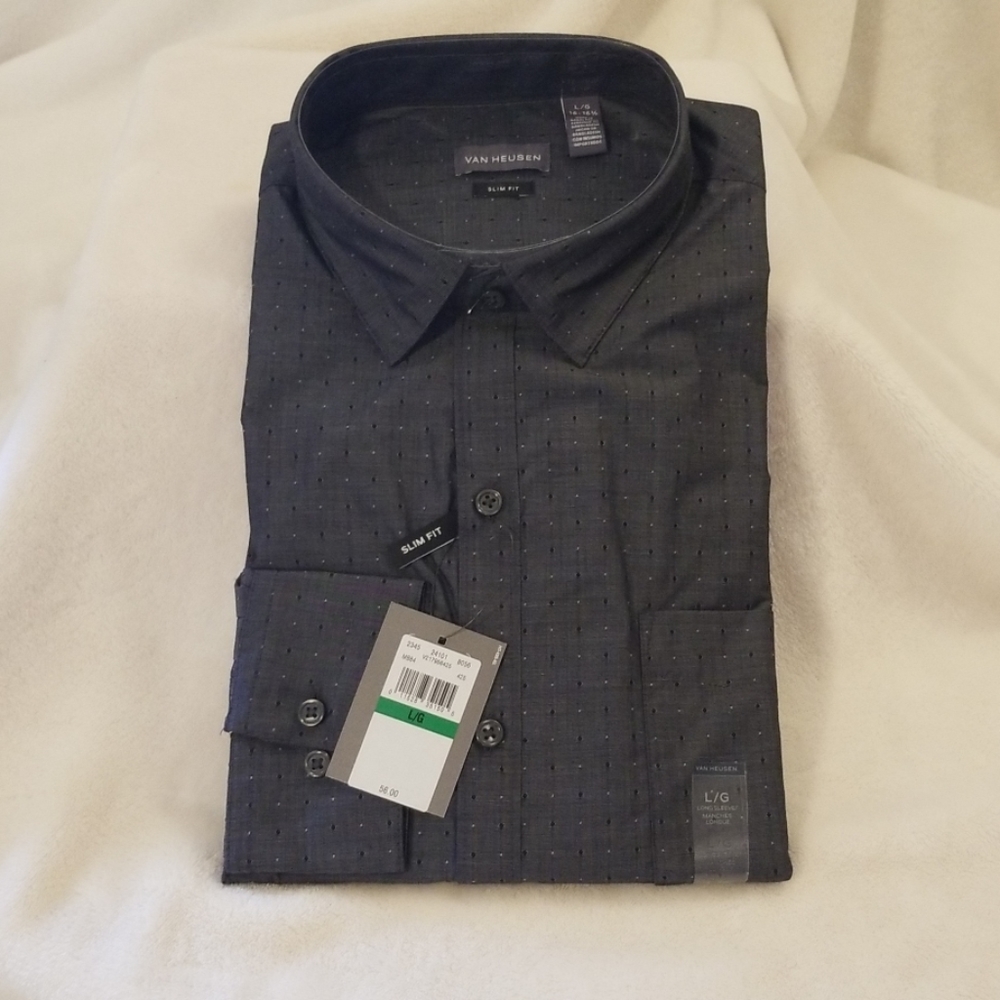 Van Heusen Long sleeve dress shirt